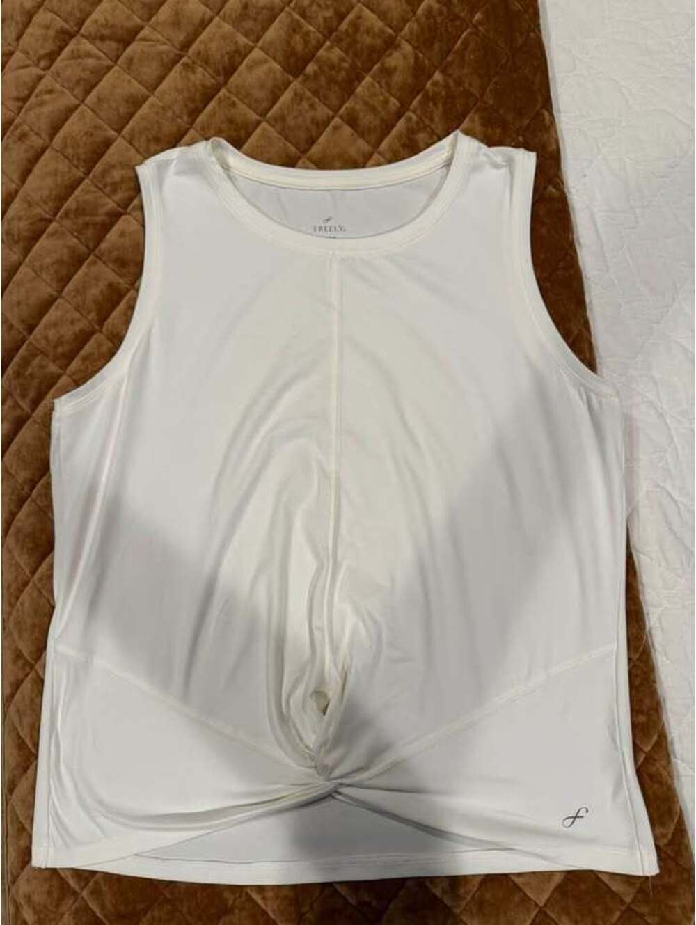 Freely White Twist-Front Sleeveless Activewear Top Size XL
